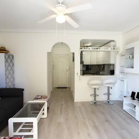 Sunny Studio 400 Metres From La Mata Beach